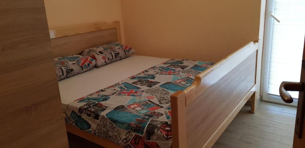 Srecko Apartman Rogoznica  Exteriör bild